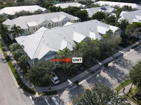 11400 NW 75th Terrace in Medley, FL - Building Photo