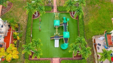 8650 SW 109th Ave in Miami, FL - Building Photo - Building Photo