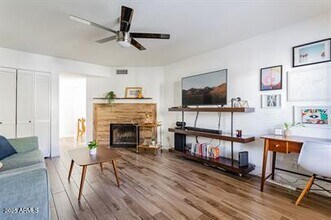 1402 E Osborn Rd in Phoenix, AZ - Building Photo - Building Photo
