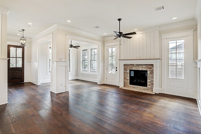 1901 Bradshaw St in Houston, TX - Building Photo - Building Photo