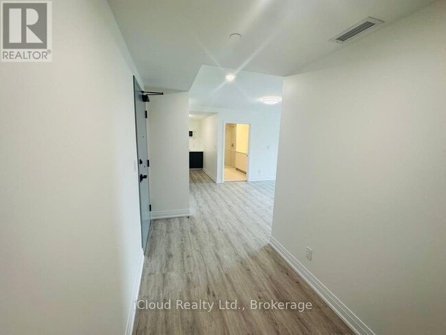 3340 Stella Crescent in Windsor, ON - Building Photo - Building Photo