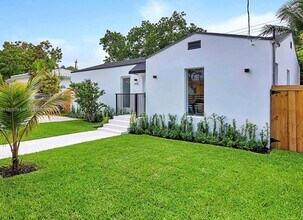 145 NW 40th St in Miami, FL - Building Photo - Building Photo