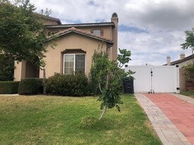 13534 Potter Creek Dr in Corona, CA - Building Photo