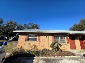 845 Castle Way in Lakeland, FL - Building Photo