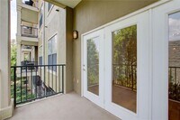 799 Hammond Dr photo'