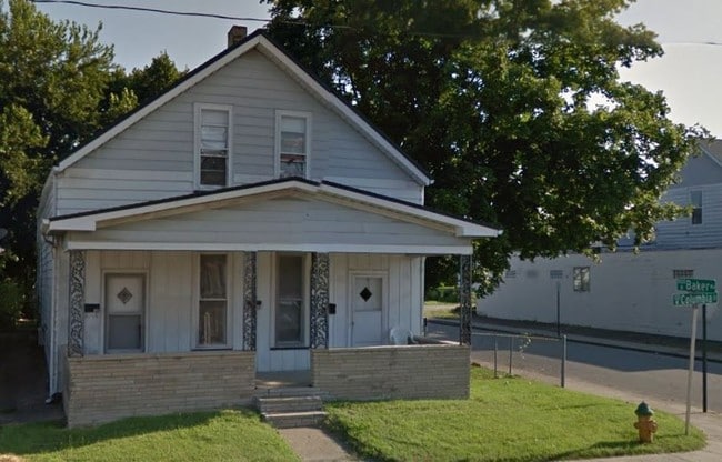 101-103 W Columbia St in Evansville, IN - Foto de edificio - Building Photo