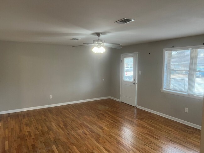 412 Angus St in Conway, AR - Building Photo - Building Photo