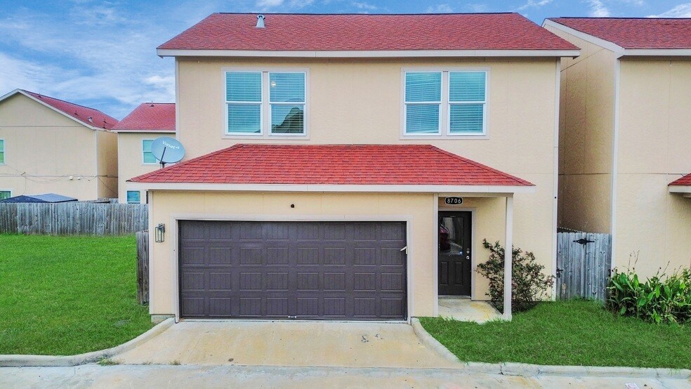 8706 Beviamo St in Houston, TX - Building Photo