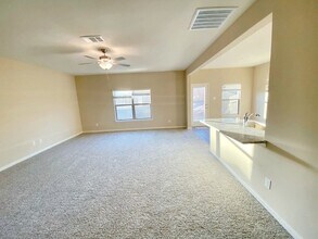 200 Lk Rdg Dr in Princeton, TX - Building Photo - Building Photo