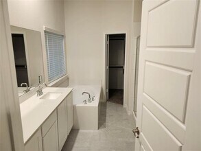 7330 Farmhouse Dr in Garland, TX - Building Photo - Building Photo