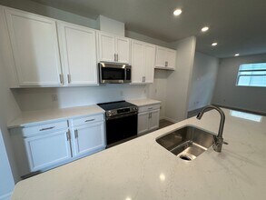 6541 Cyrils Dr in St. Cloud, FL - Building Photo - Building Photo