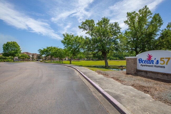 Ocean's 57 Apartments in Ocean Springs, MS - Building Photo - Building Photo