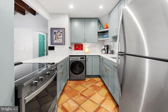 205 Wilson St in Baltimore, MD - Building Photo - Building Photo