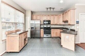 3845 Eisenhower Ave in Alexandria, VA - Building Photo - Building Photo
