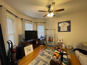 375 Highland Ave, Unit 1 in Somerville, MA - Foto de edificio - Building Photo