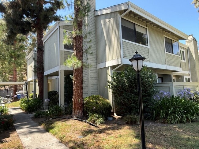 property at 22143 Burbank Blvd