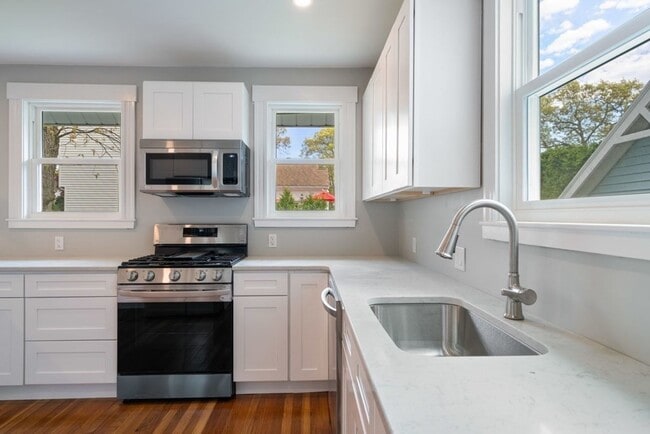 65 Shawmut St in Quincy, MA - Building Photo - Building Photo
