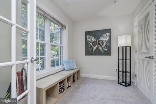 610 Eden Pl in Gaithersburg, MD - Building Photo