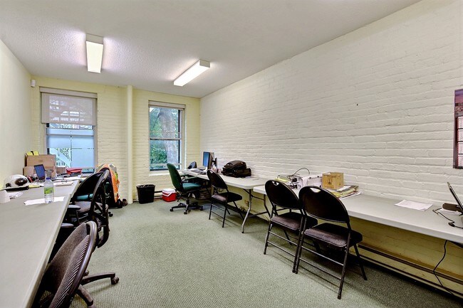 1973-1975 Falardeau Rue