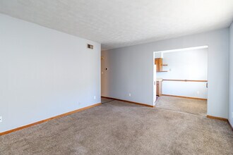 5017 Inskip Rd, Unit 5 in Knoxville, TN - Building Photo - Building Photo