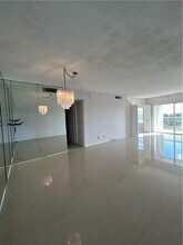 3300 N Palm Aire Dr in Pompano Beach, FL - Building Photo - Building Photo