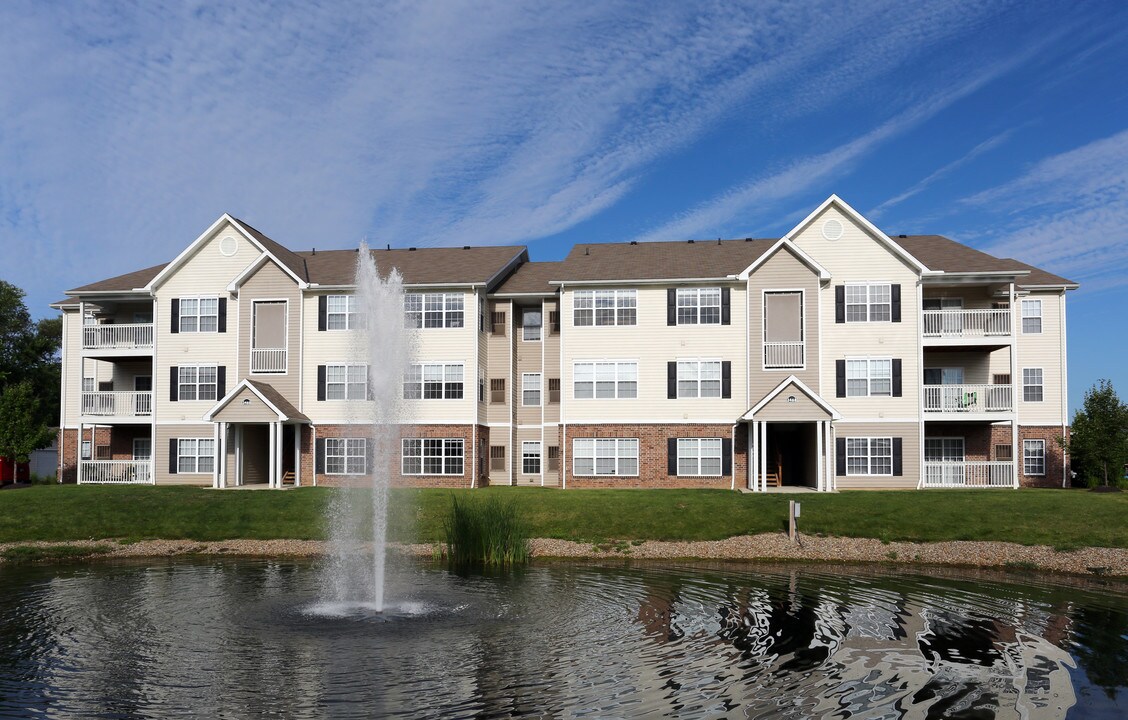 Linden Lane in Cuyahoga Falls, OH - Building Photo