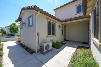 5733 Kassandra Pl in Cotati, CA - Building Photo - Building Photo