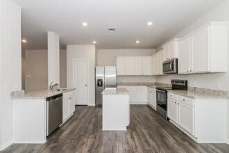 7610 Thrips Ln in Richmond, TX - Building Photo - Building Photo