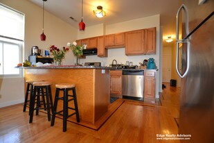 233 Boylston St, Unit 3 in Brookline, MA - Building Photo