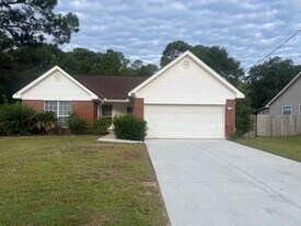 2715 River Run Rd in Navarre, FL - Building Photo