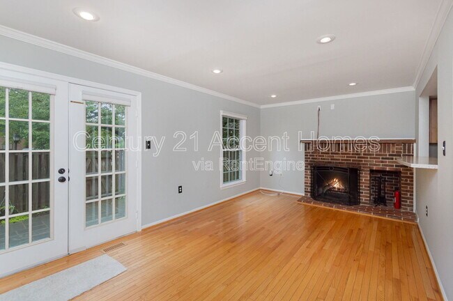 2514 S Arlington Mill Dr in Arlington, VA - Building Photo - Building Photo
