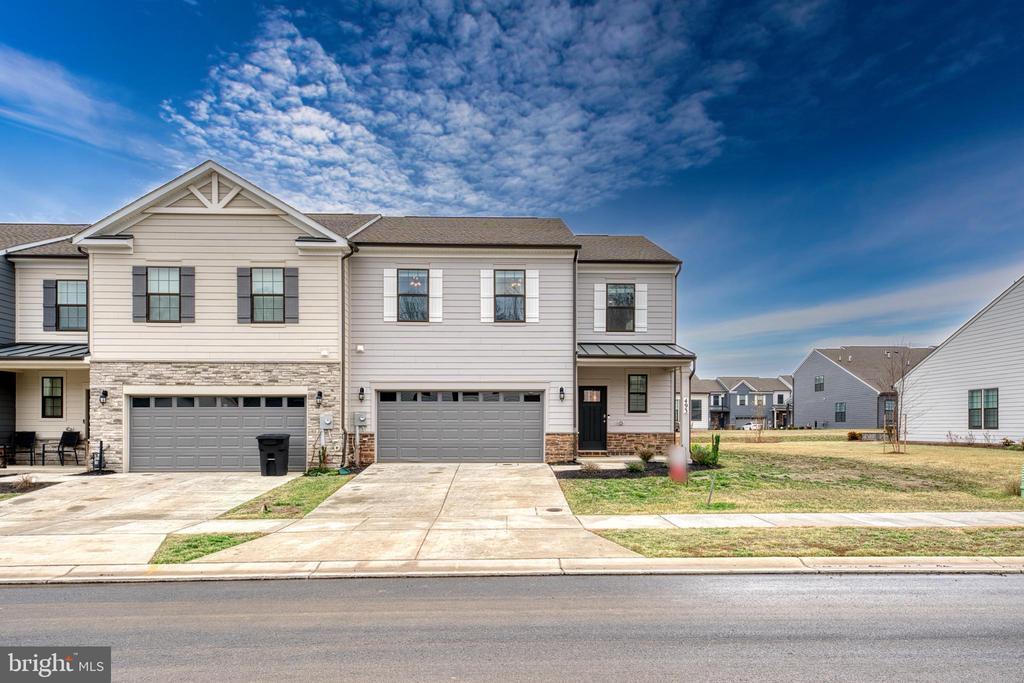 493 Ensemble Wy in Frederick, MD - Building Photo