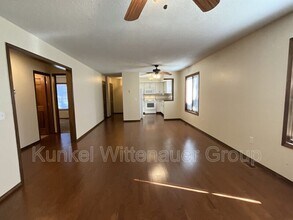 9 Old Orchard Ln in Glen Carbon, IL - Building Photo - Building Photo