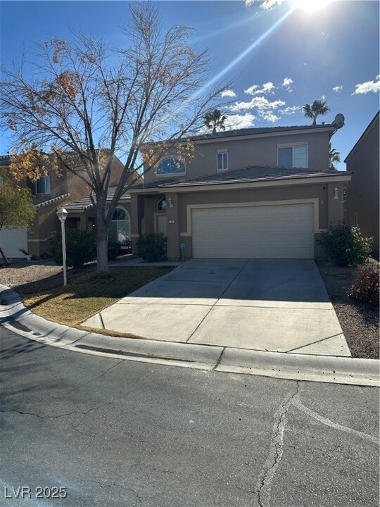 3177 Rabbit Creek Dr in Las Vegas, NV - Building Photo