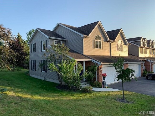 property at 1701 Forest Edge Dr