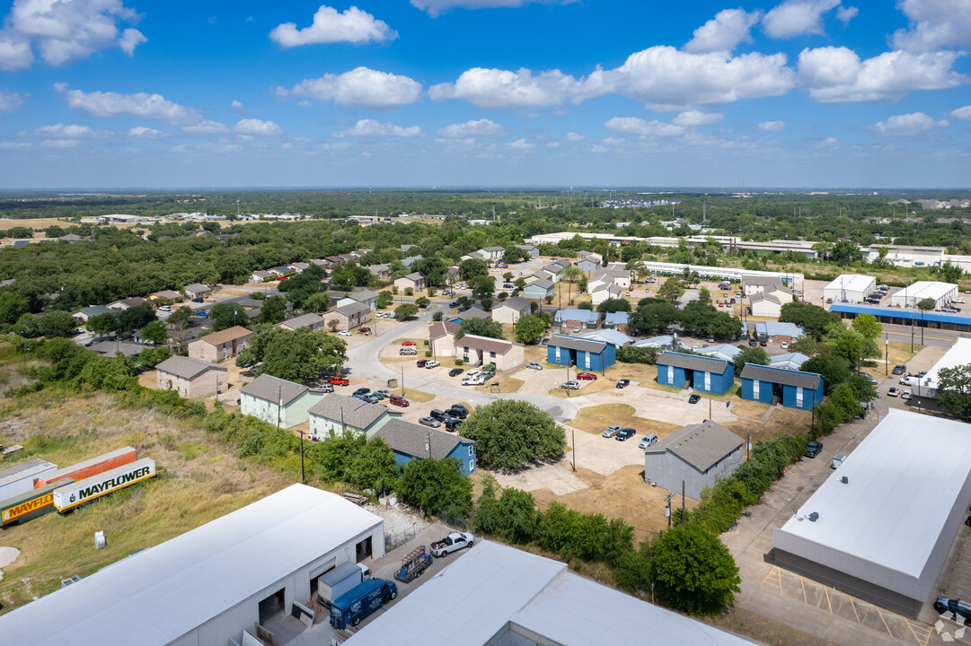 2710 Evergreen Cir in Bryan, TX - Building Photo