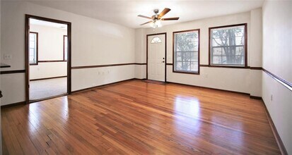 410 Anita St in Houston, TX - Foto de edificio - Building Photo