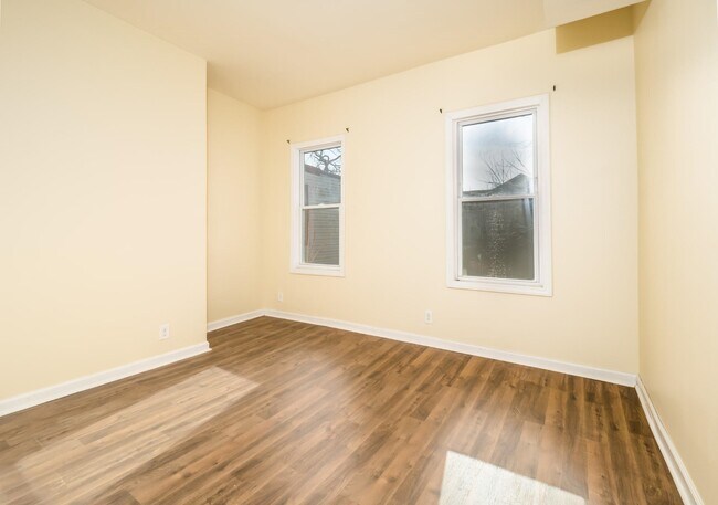 65 Belmont Ave in Jersey City, NJ - Building Photo - Building Photo