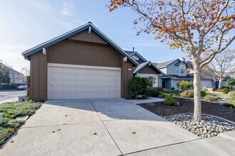 1407 Dominica Ln in Foster City, CA - Building Photo - Building Photo