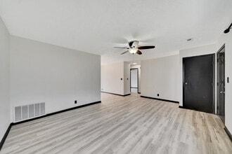 5707 Ballard Ave, Unit 5709 in Lincoln, NE - Building Photo - Building Photo