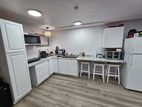 310 S 600 W in Cedar City, UT - Foto de edificio - Building Photo