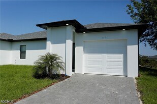 143 Harold Ave S in Lehigh Acres, FL - Building Photo