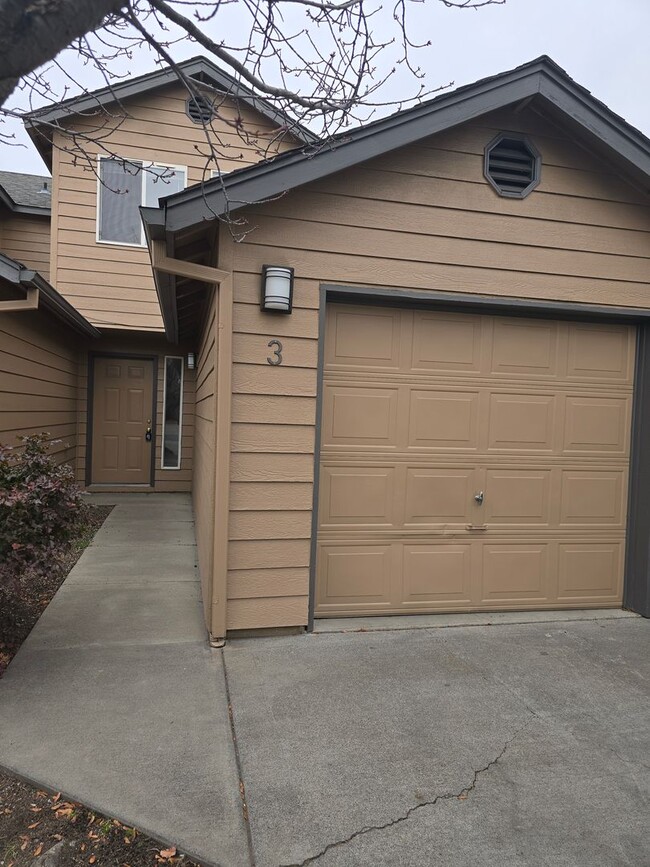 property at 2768 NE Mesa Ct