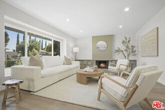 19009 Celtic St in Los Angeles, CA - Building Photo - Building Photo