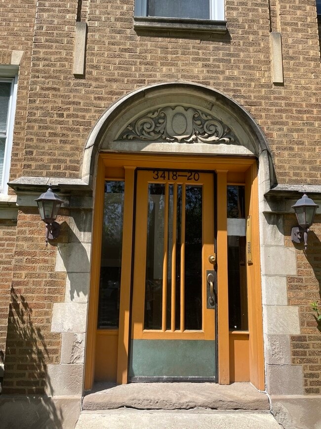 property at 3420 W Carmen Ave