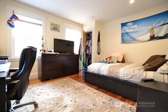 8 Sawyer Ter in Boston, MA - Building Photo - Building Photo