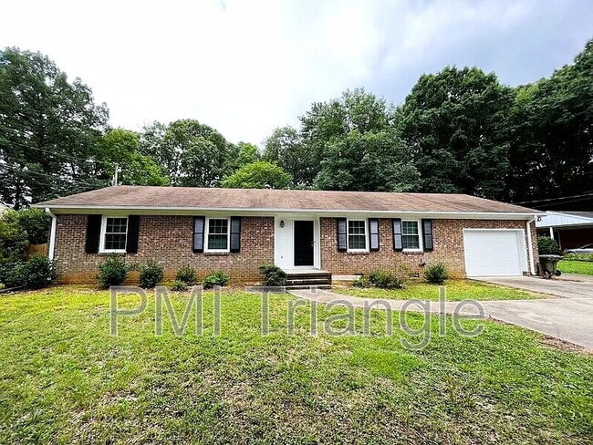 3609 Lynn Rd in Raleigh, NC - Building Photo - Building Photo