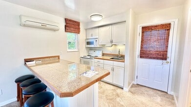 4001 S Mission Rd in Fallbrook, CA - Building Photo - Building Photo