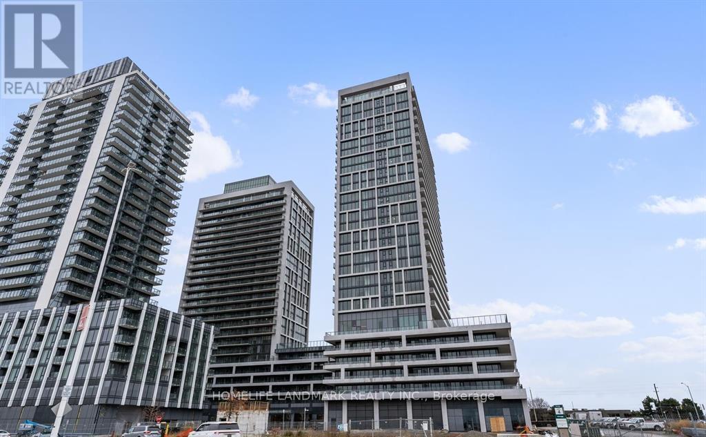 8960-8960 Jane St in Vaughan, ON - Building Photo
