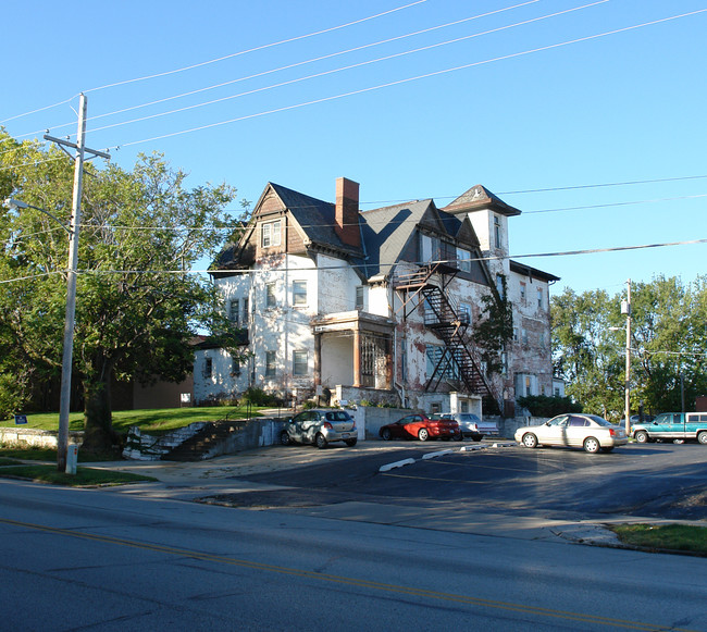 The White House Apartments in Omaha, NE - Foto de edificio - Building Photo